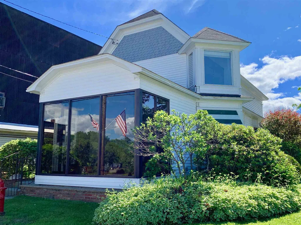 146 Main Street Colebrook NH 03576