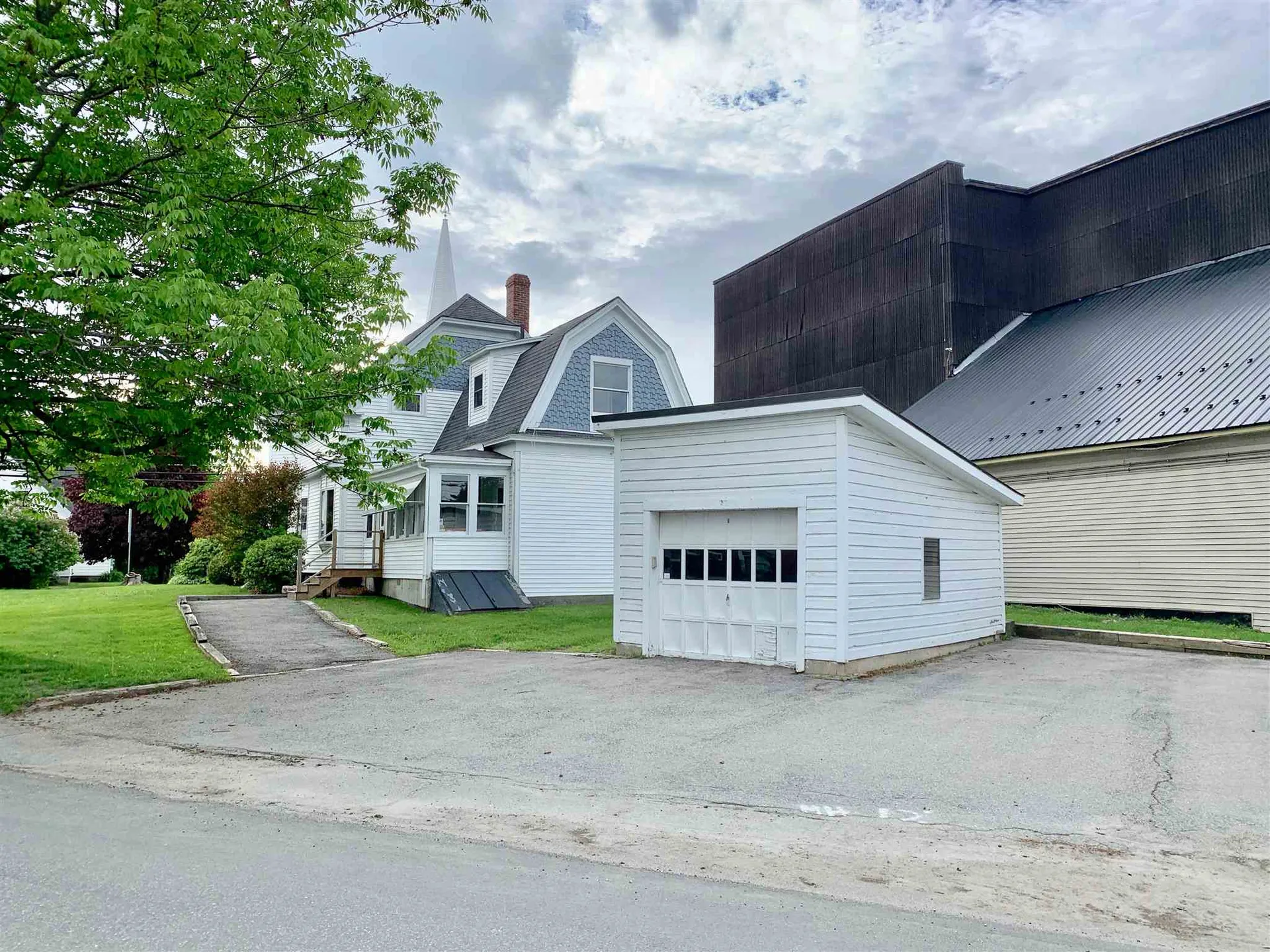146 Main Street Colebrook NH 03576