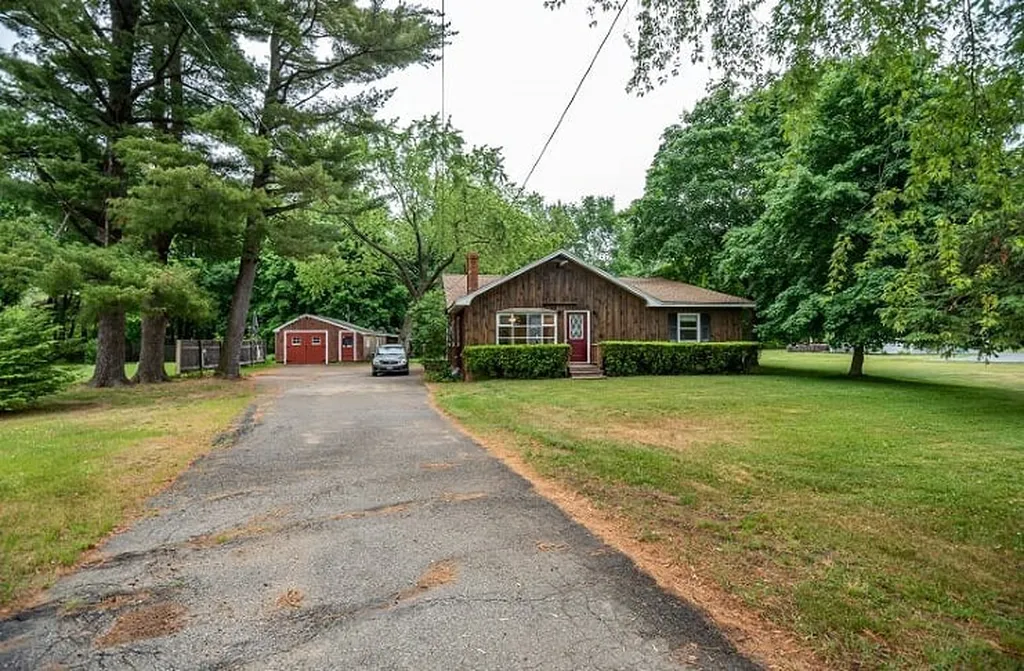 33 Old Rochester Road Dover NH 03820