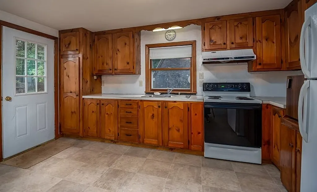 33 Old Rochester Road Dover NH 03820