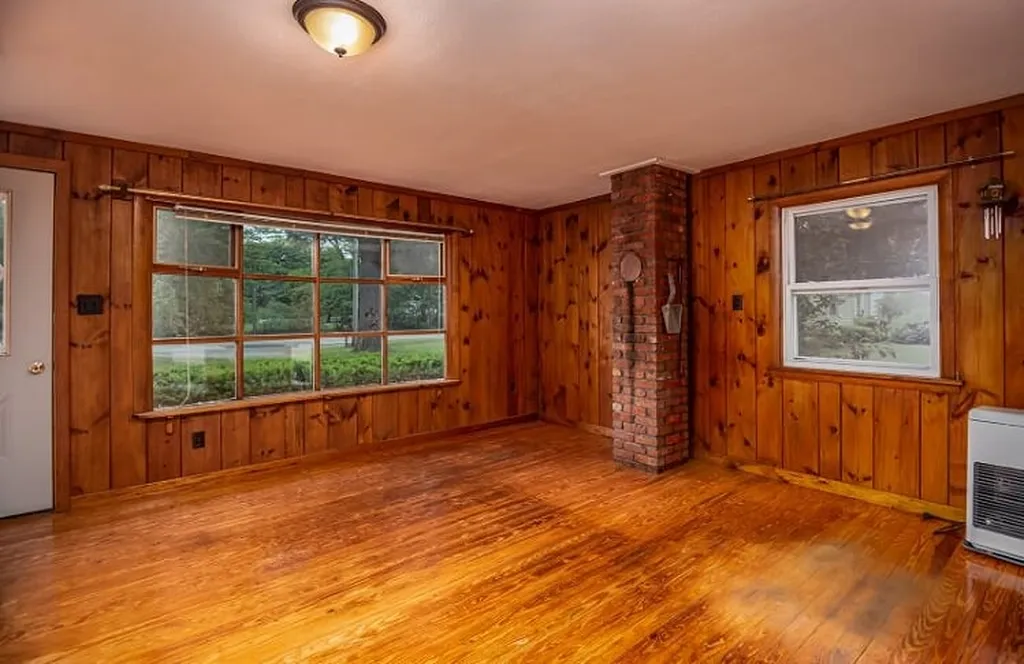 33 Old Rochester Road Dover NH 03820
