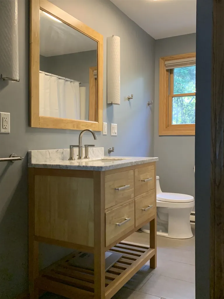1045 East Shore Road Isle La Motte VT 05463