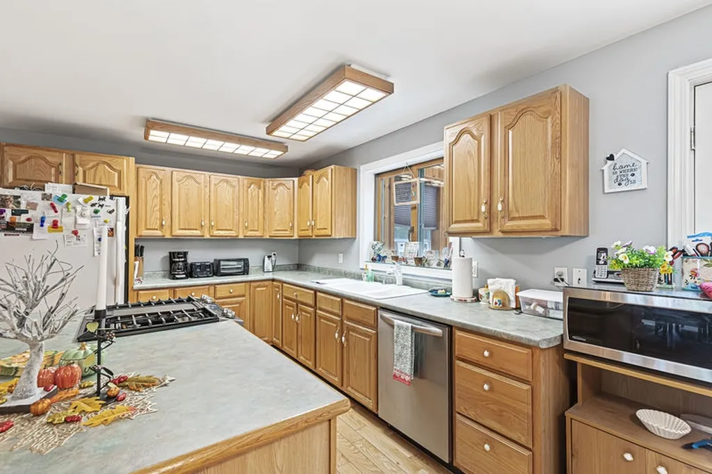 406 Piscassic Road Newfields NH 03856