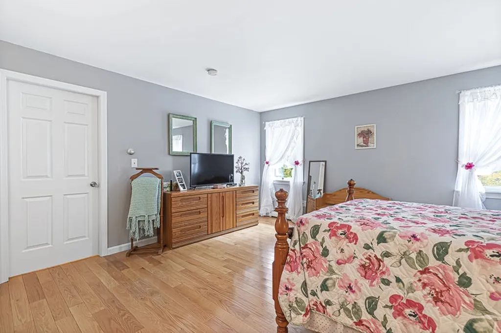 406 Piscassic Road Newfields NH 03856