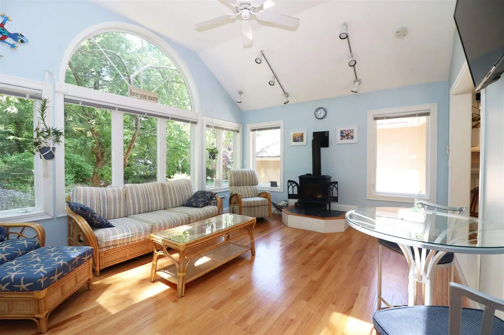 5 Farrwood Road Windham NH 03087
