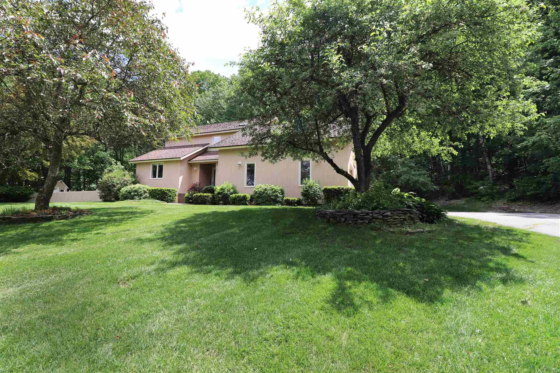 5 Farrwood Road Windham NH 03087