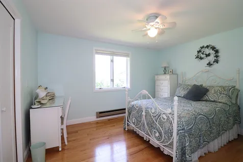 5 Farrwood Road Windham NH 03087