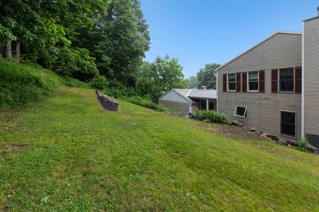 33 Union Street Peterborough NH 03458