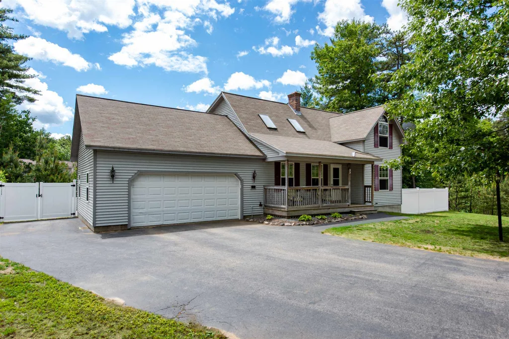 33 Mackenzie Way Sanford ME 04073