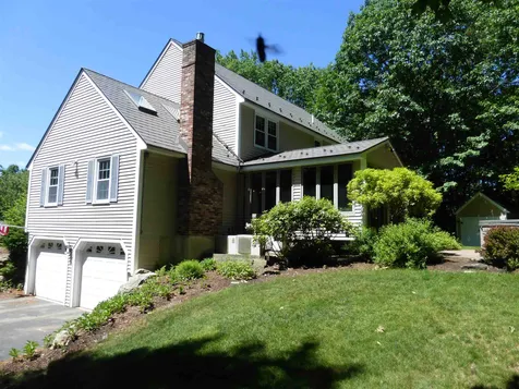 3 Arrowhead Drive Bow NH 03304