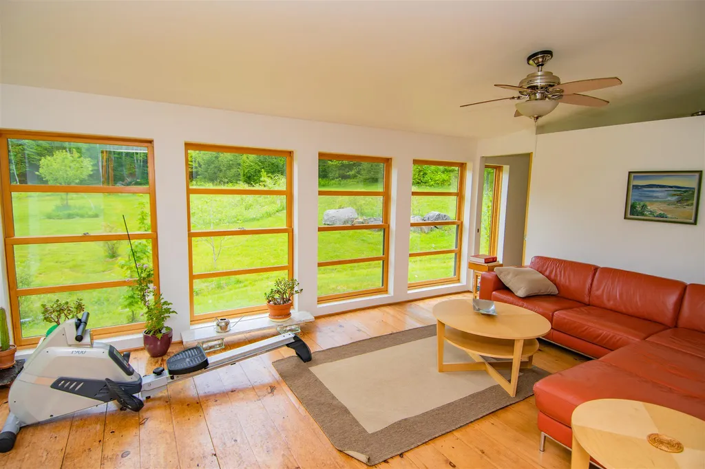 48 Mackenzie Road Worcester VT 05682