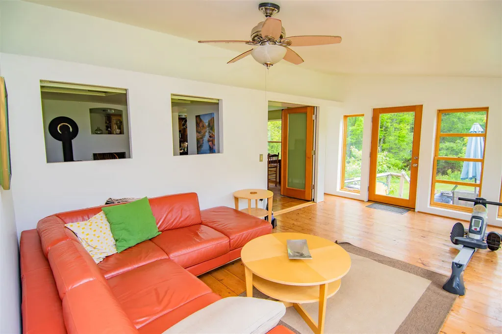 48 Mackenzie Road Worcester VT 05682
