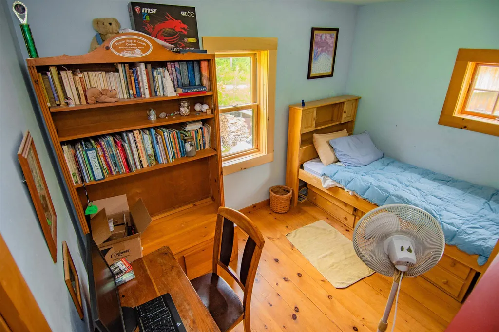 48 Mackenzie Road Worcester VT 05682