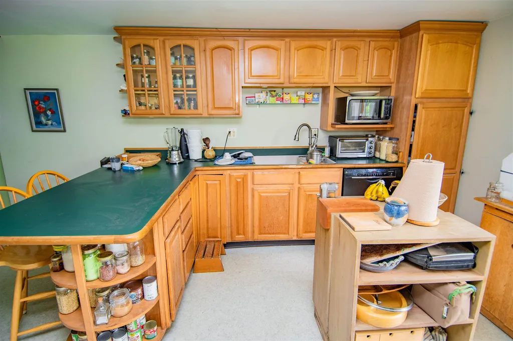 48 Mackenzie Road Worcester VT 05682