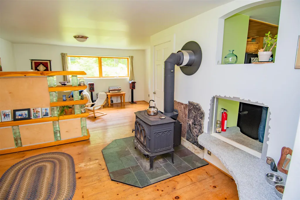 48 Mackenzie Road Worcester VT 05682