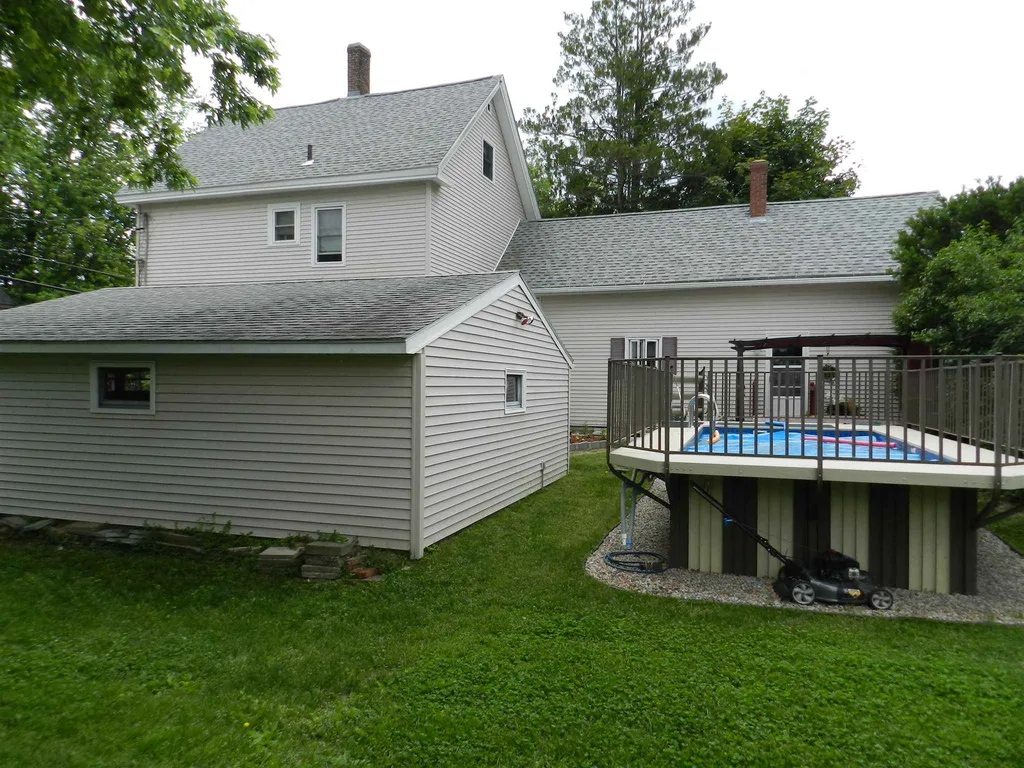 66 Glass Street Pembroke NH 03275-1504