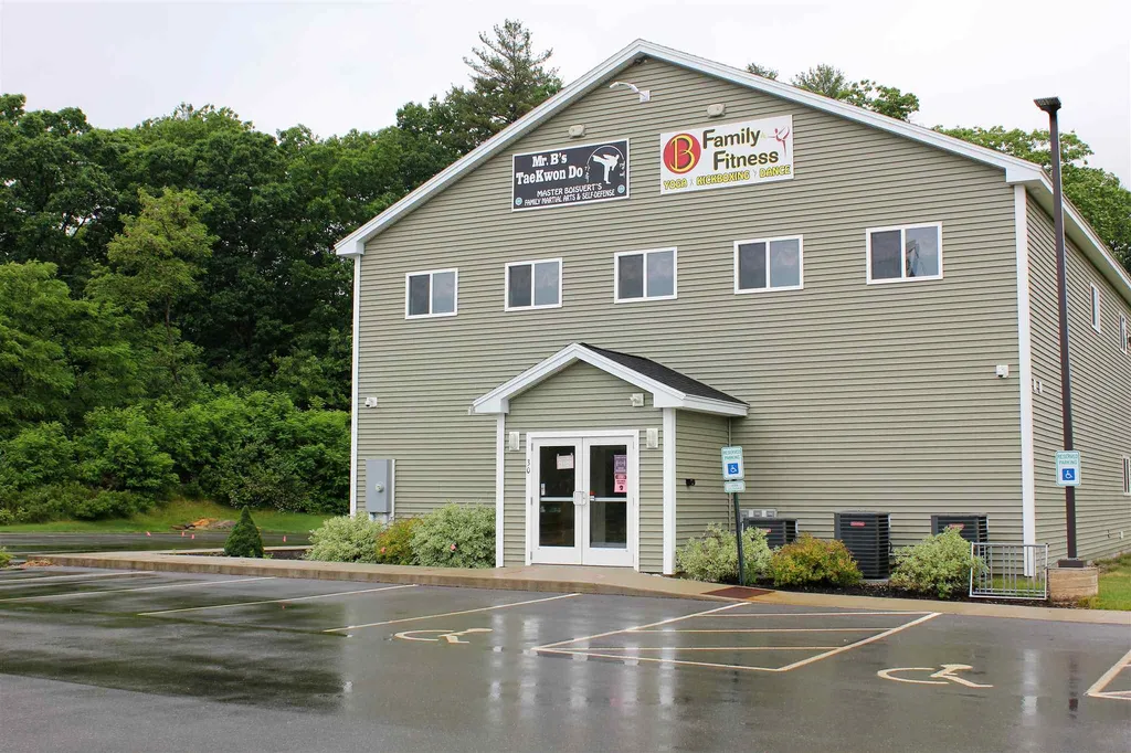 30 Willand Drive Somersworth NH 03878