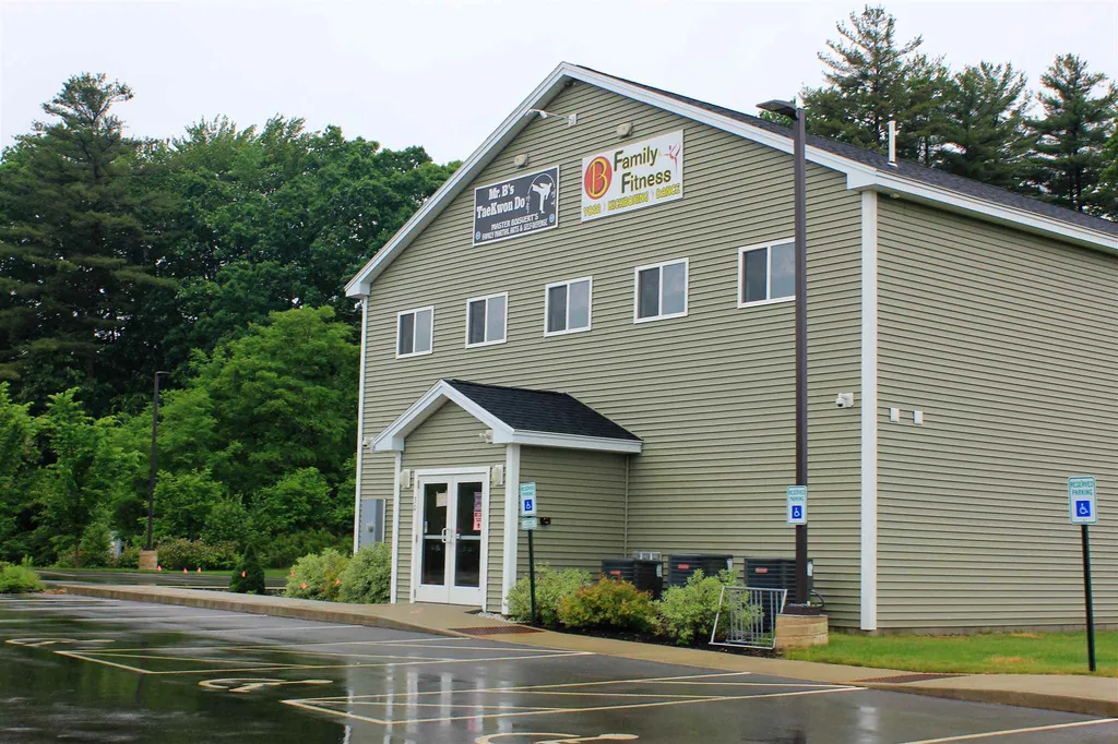 30 Willand Drive Somersworth NH 03878