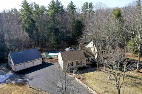17 Dudley Road Brentwood NH 03833