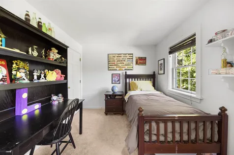 512 Brookside Drive New London NH 03257
