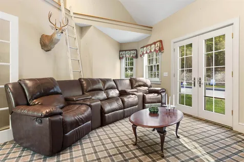 512 Brookside Drive New London NH 03257
