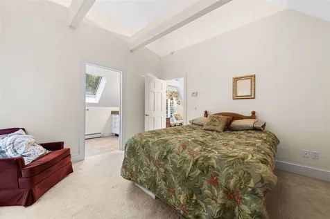 512 Brookside Drive New London NH 03257