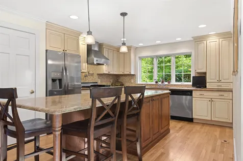 512 Brookside Drive New London NH 03257