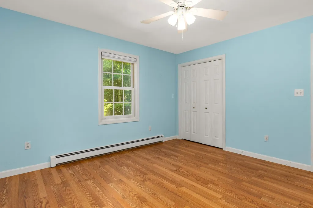 14 Greystone Road East Kingston NH 03827