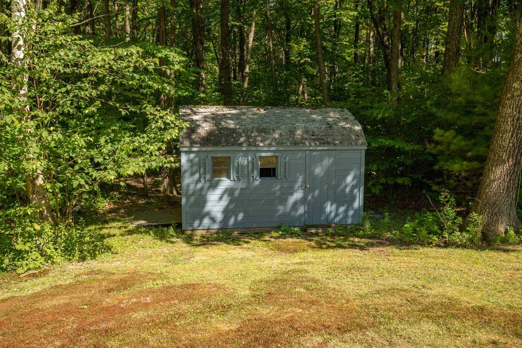 14 Greystone Road East Kingston NH 03827