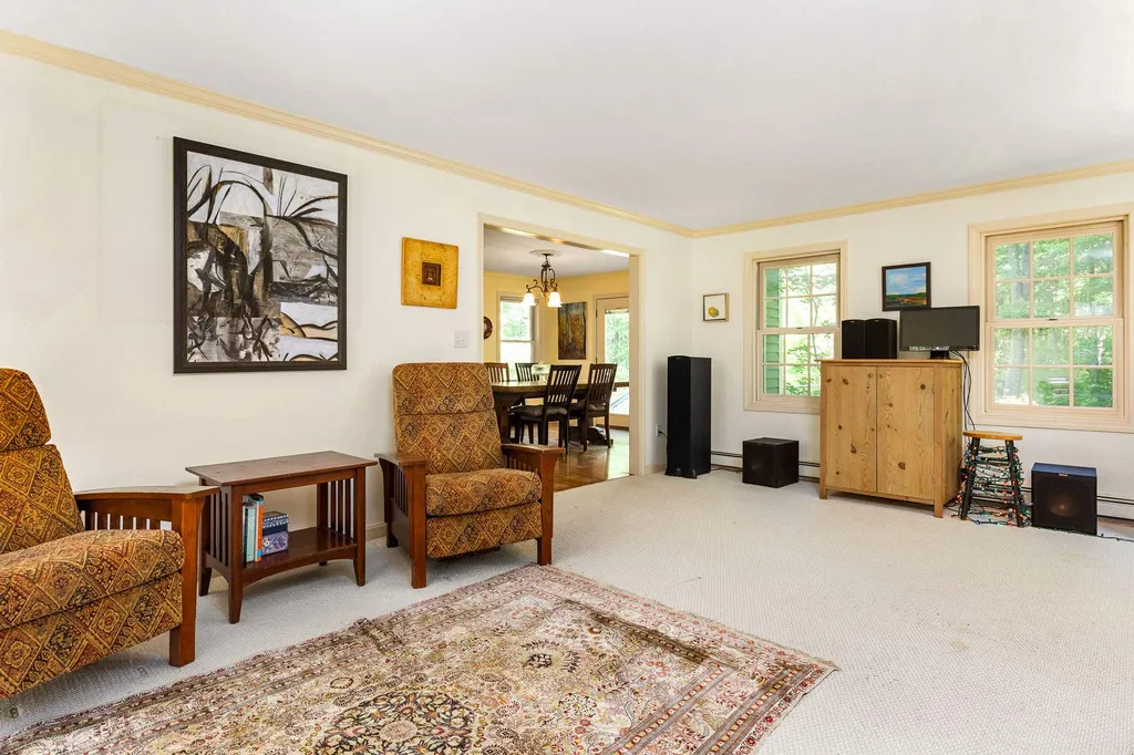 14 Greystone Road East Kingston NH 03827