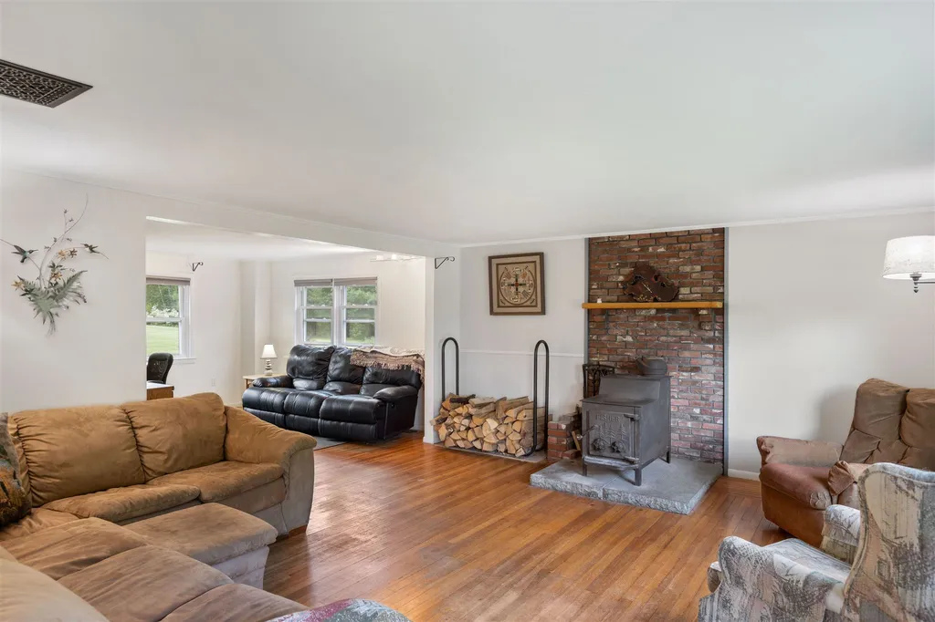 135 Brook Road Sanbornton NH 03269