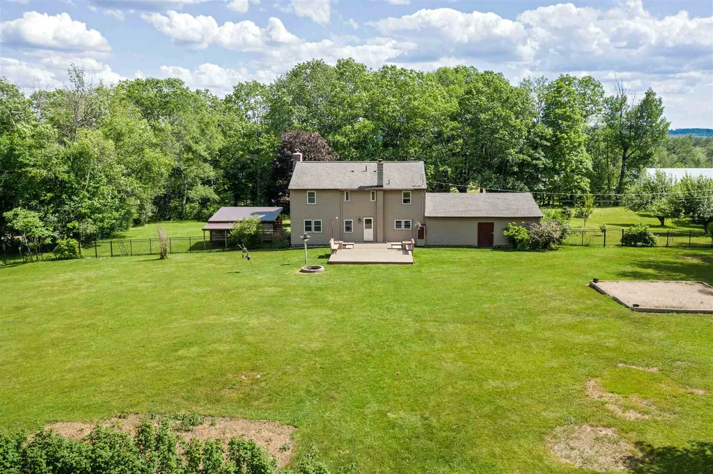 135 Brook Road Sanbornton NH 03269