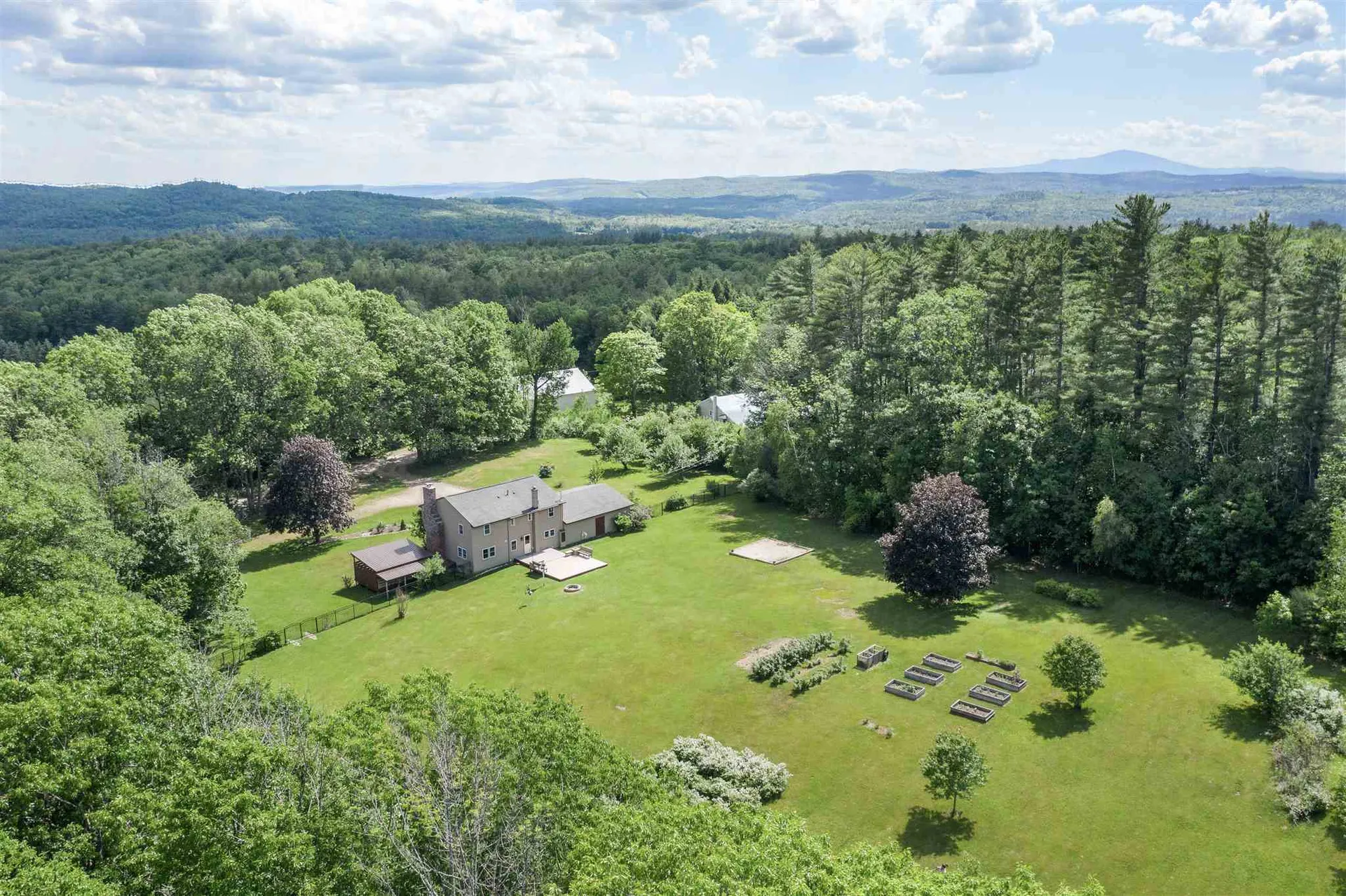 135 Brook Road Sanbornton NH 03269