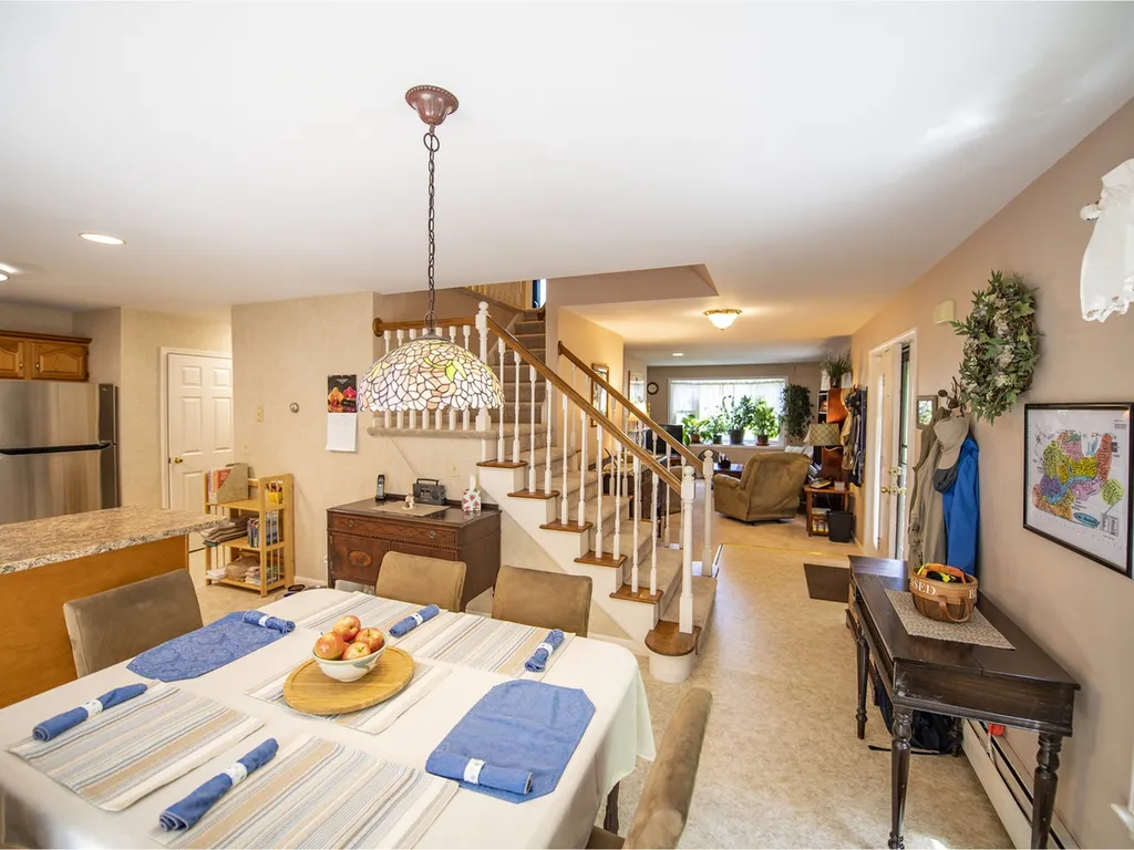 87 Williams Road Colchester VT 05446