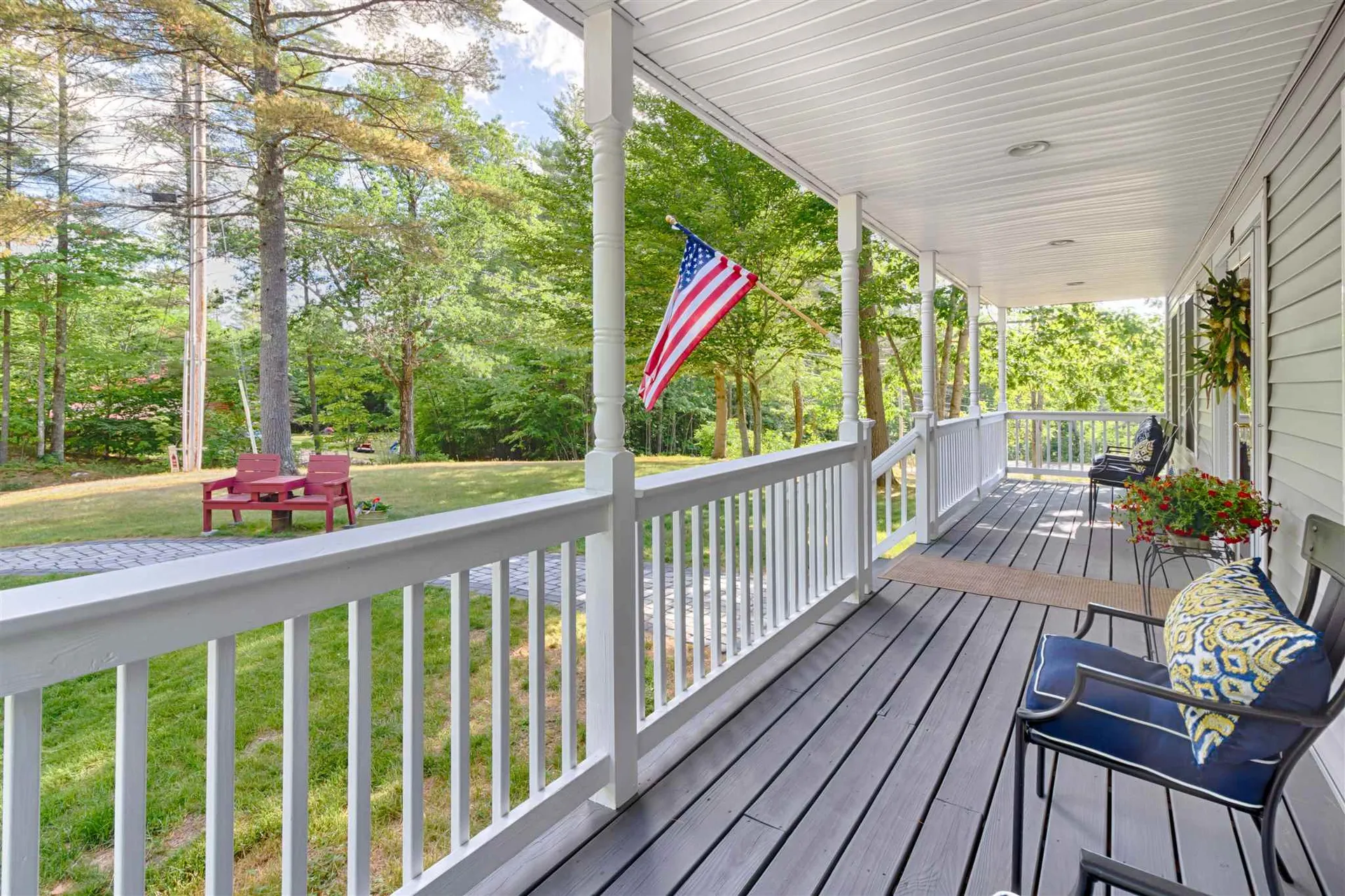 15 Hayes Road Alton NH 03809
