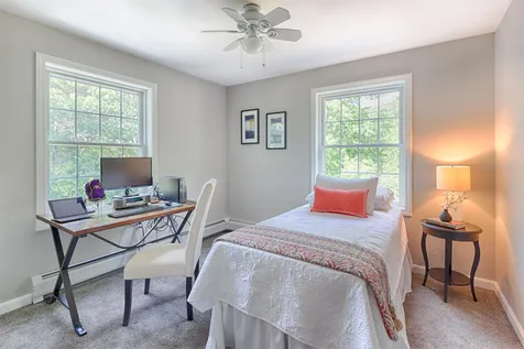 15 Hayes Road Alton NH 03809