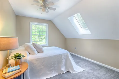 15 Hayes Road Alton NH 03809