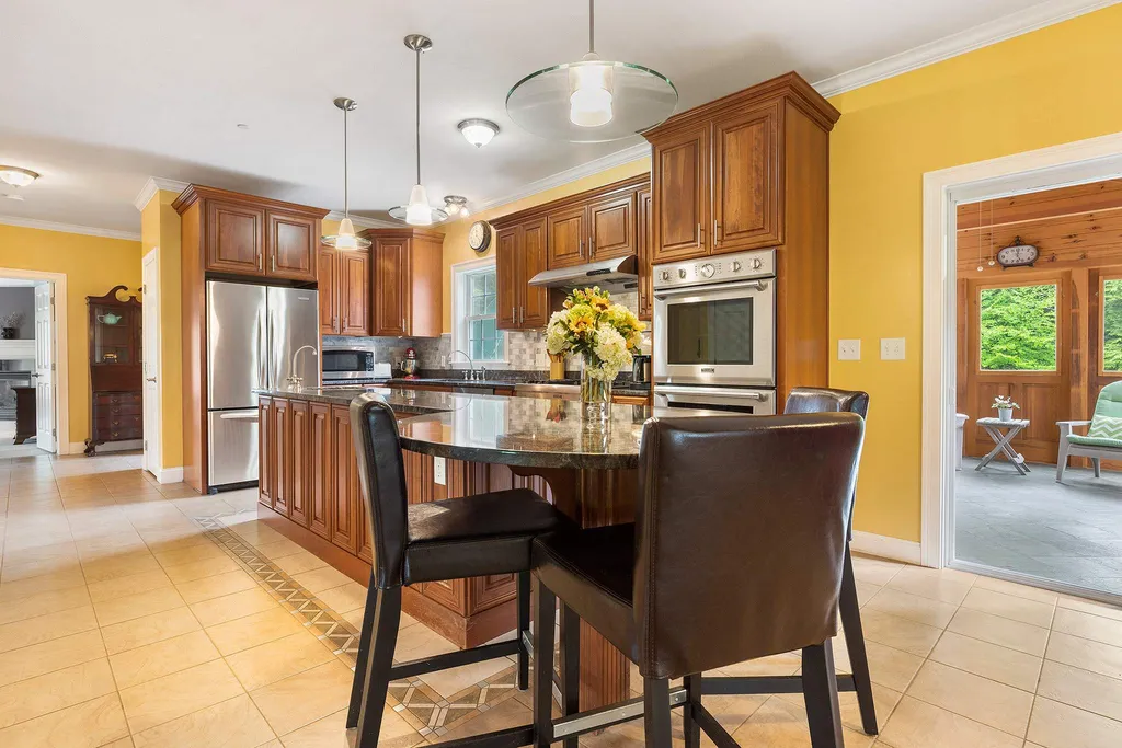 62 Monadnock Lane Peterborough NH 03458