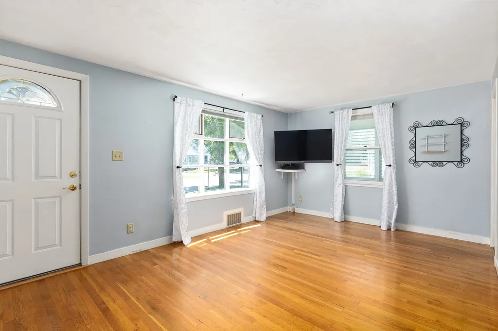 481 Colonial Drive Portsmouth NH 03801