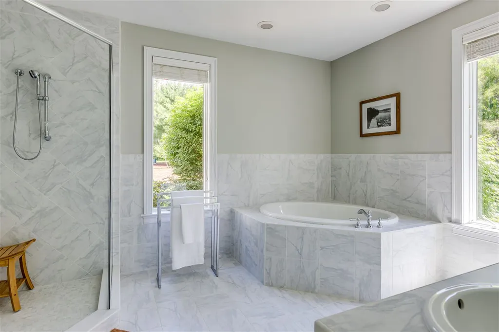 6 Spencers Way Kittery ME 03904