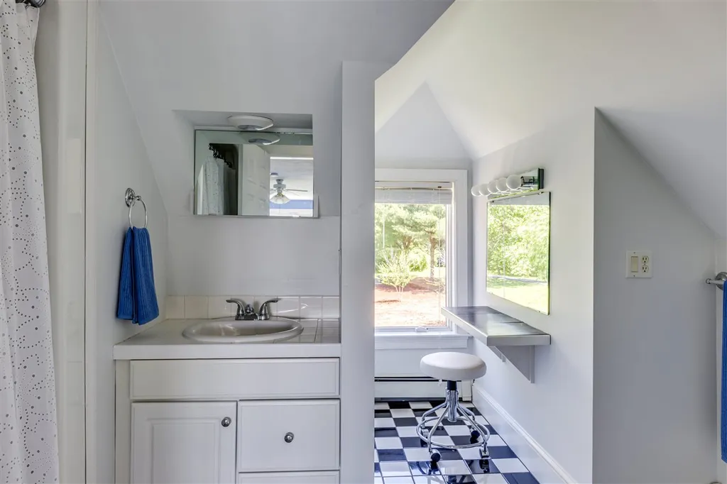 6 Spencers Way Kittery ME 03904