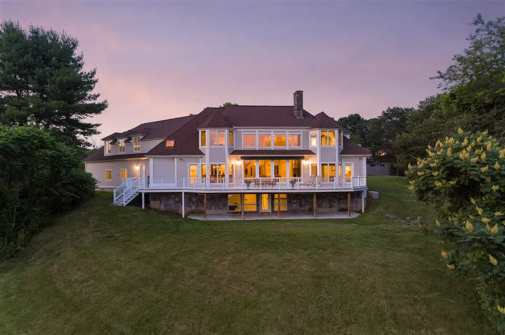 6 Spencers Way Kittery ME 03904