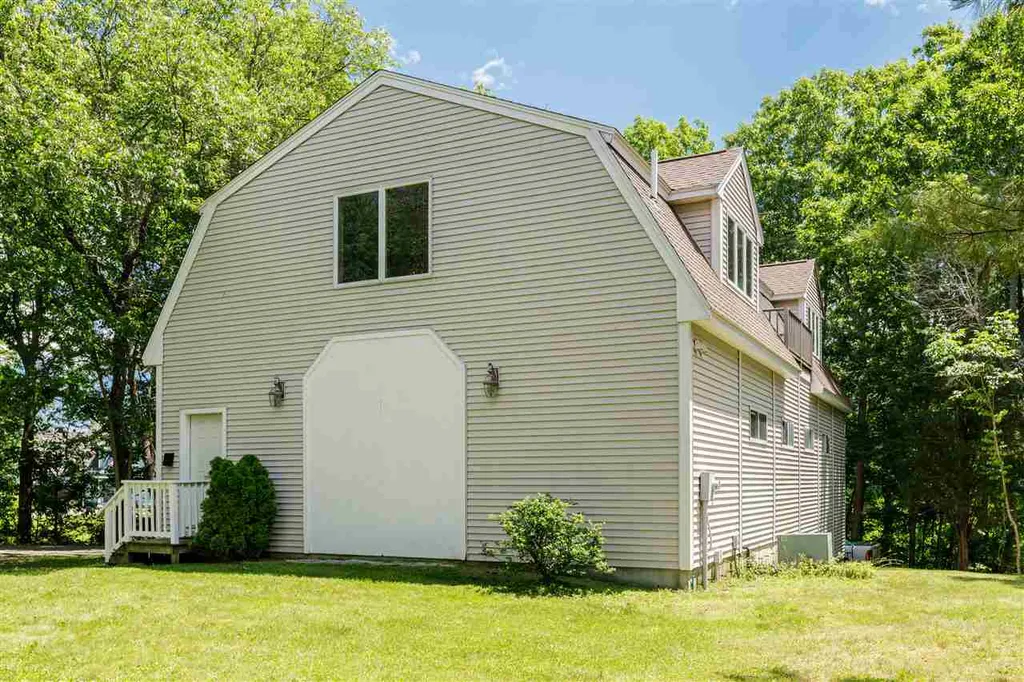 6 Spencers Way Kittery ME 03904