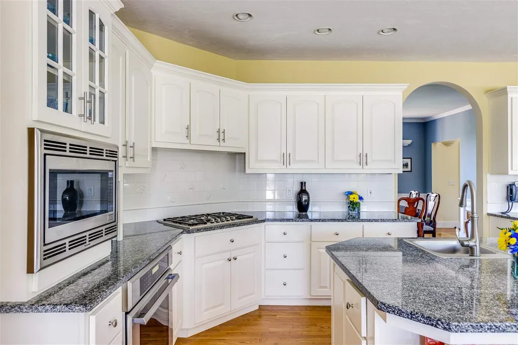6 Spencers Way Kittery ME 03904