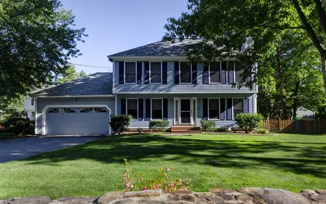 139 Ridge Road Nashua NH 03062