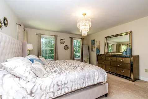 261 Epping Road Exeter NH 03833