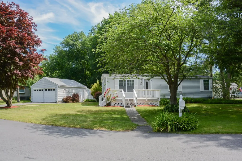 18 Marie Avenue Salem NH 03079