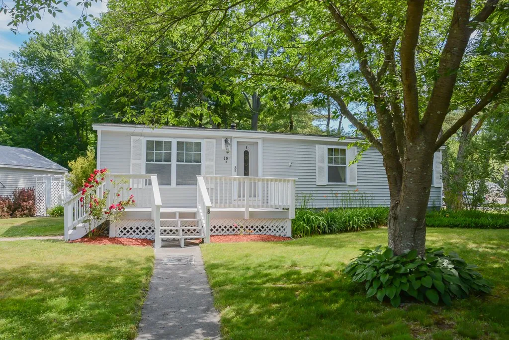 18 Marie Avenue Salem NH 03079