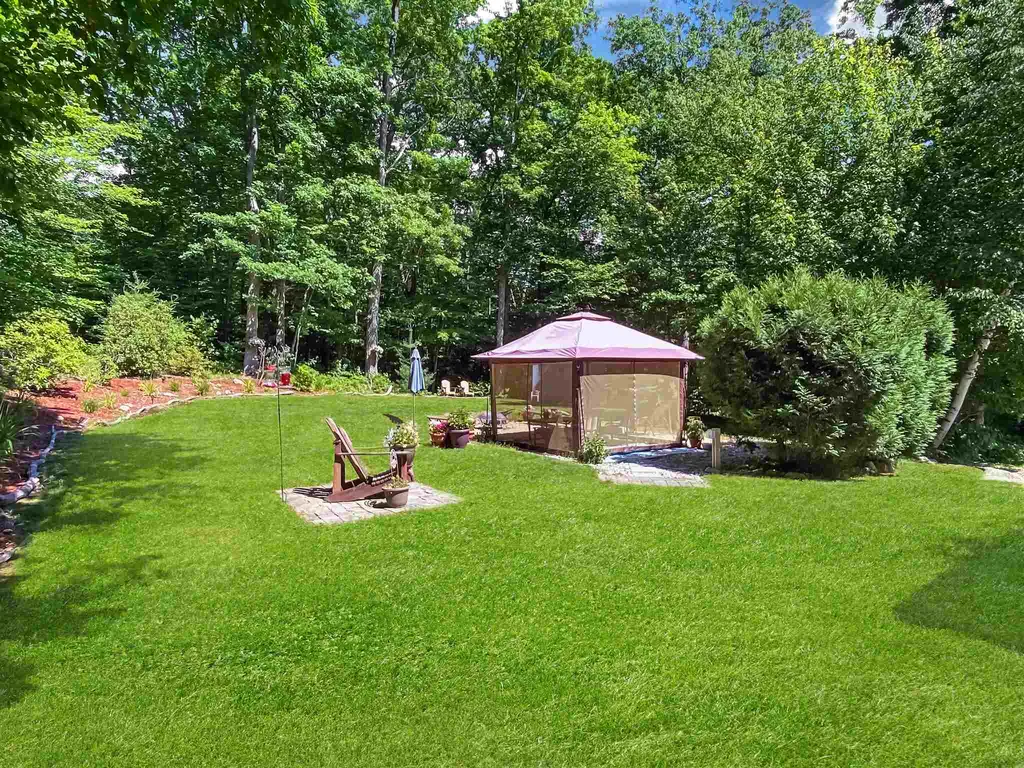 15 Legacy Drive Hooksett NH 03106