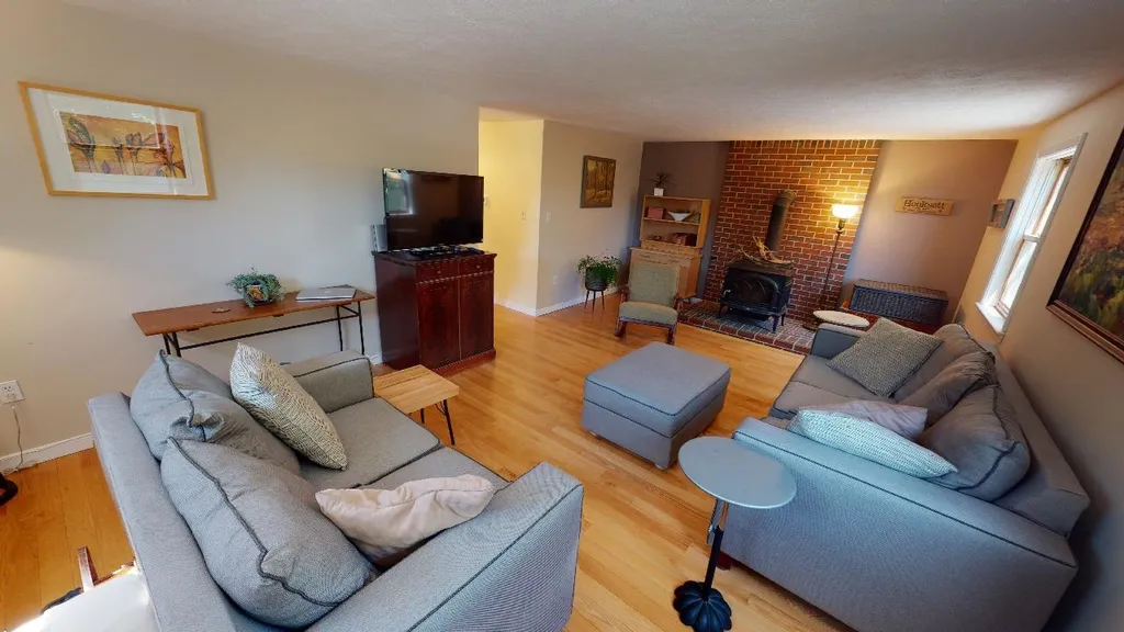 15 Legacy Drive Hooksett NH 03106